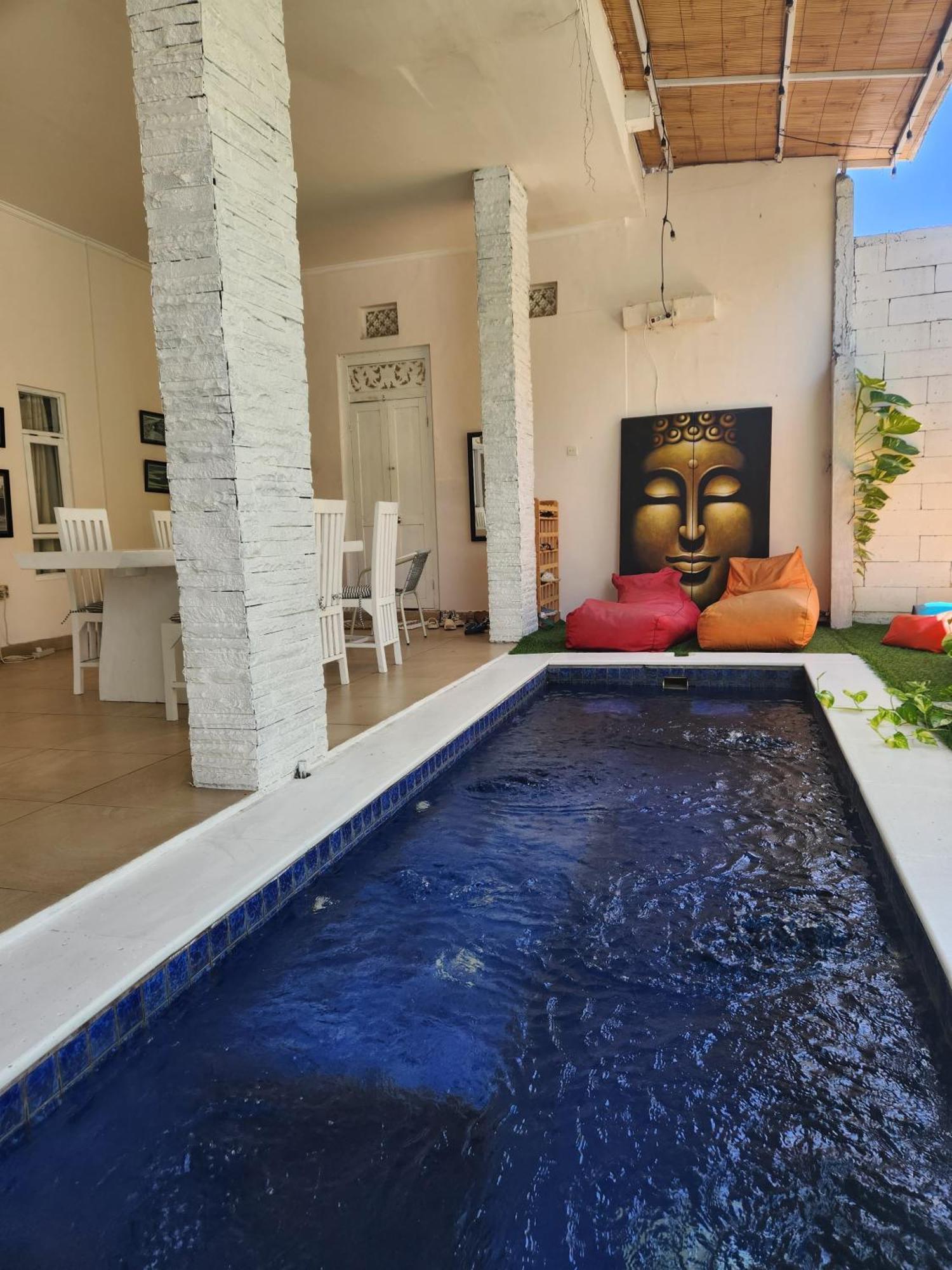 Capricorn Villa Seminyak Buitenkant foto